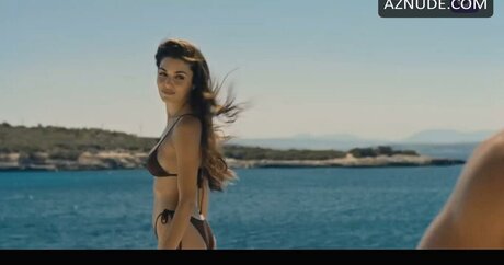 Hande Er el naked pornstar pics