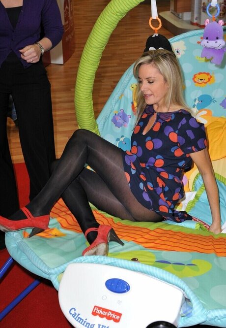 Tamzin Outhwaite star best picture