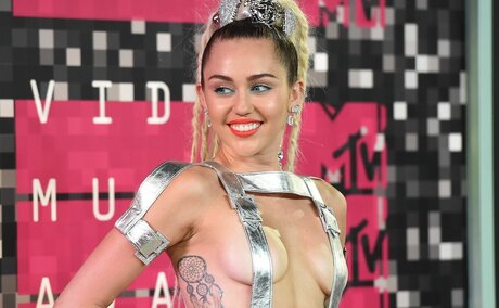 Cyrus Miley model top photos