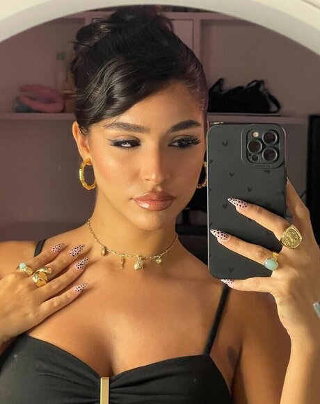 Roni Danino naked pornstar pics
