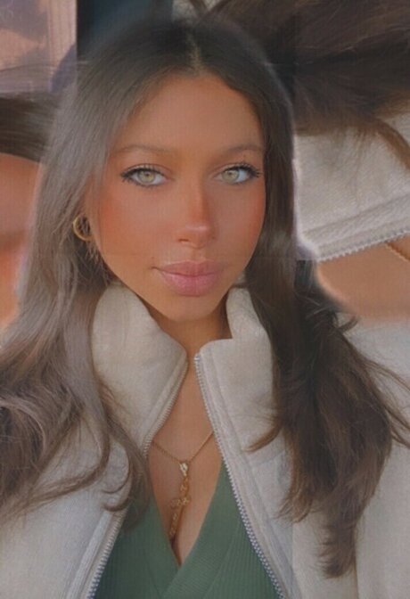 Nicolena Schoonmaker Nicolenaschoonmaker star sexy picture