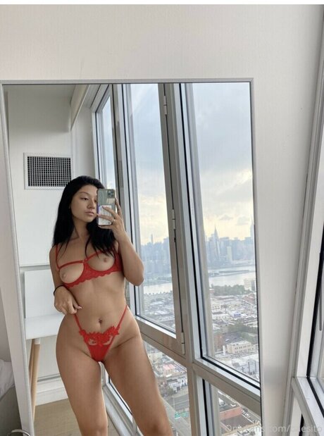 Baesito star erotic photo