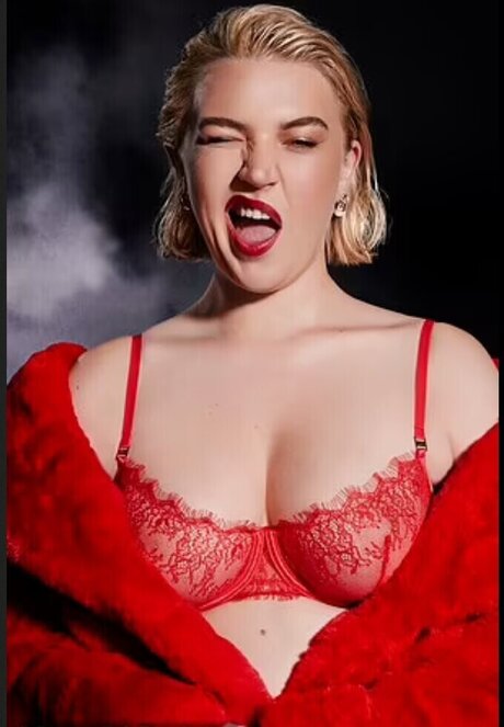 Rebecca Lucy Taylor model free gallery