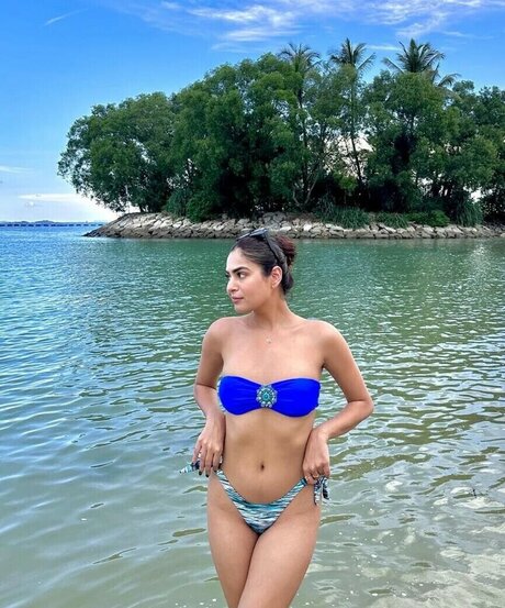 Mehak Ghai sexy star pictures
