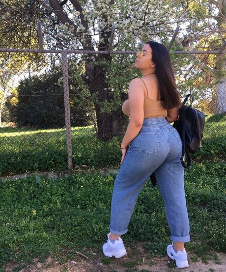 Zeneia s ASMR hot pornstar photo
