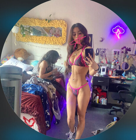 Juicyyyjoss perfect pornstar pictures