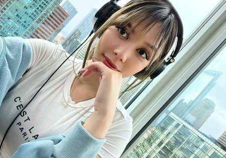itshellovee top profile image