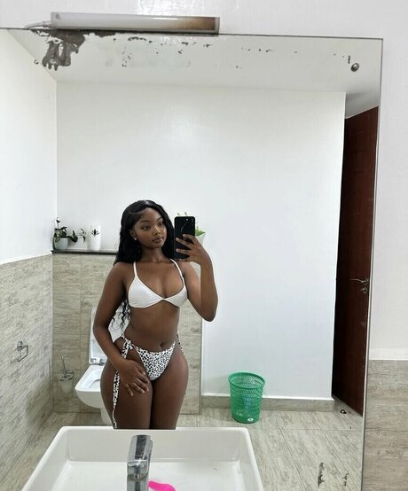 nerdygirl onlyfans sexy image