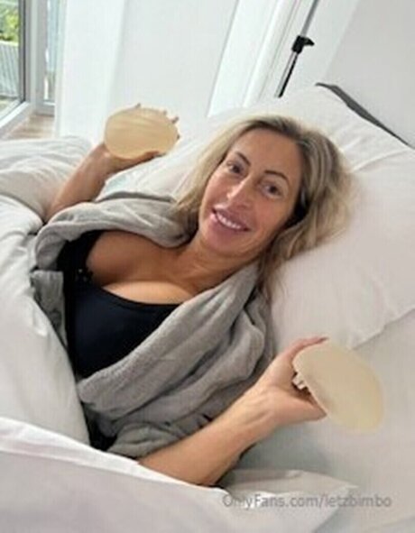 LetzBimbo star pornographic gallery