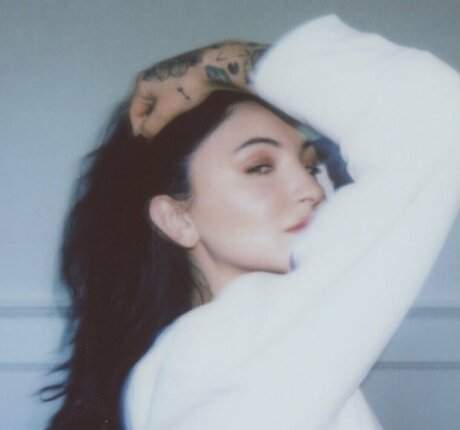 Julia Michaels naked model pictures