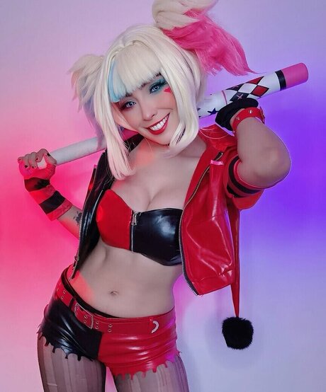 blonde mom onlyfans porno image