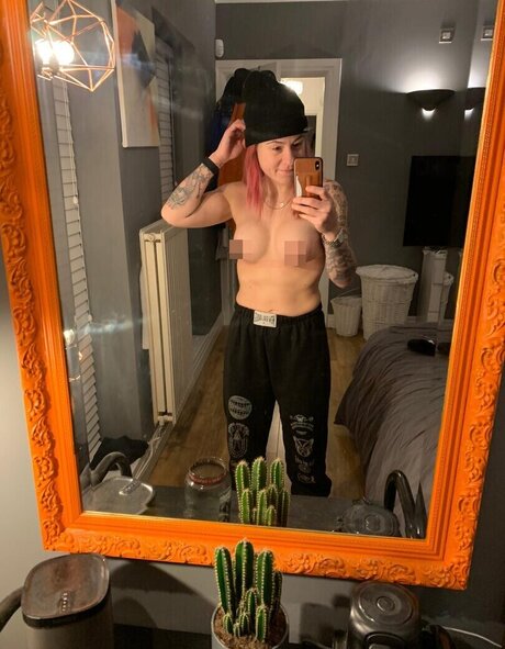 Lucy Spraggan pornstar image