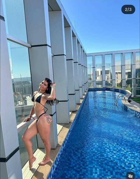 Daniele Souza star naked images