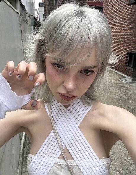Sophie Powers beautiful actress pic