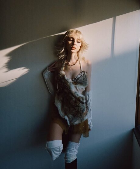 Sophie Powers model naked photos