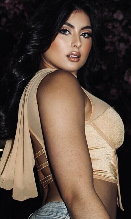 Valeria Guerra model high quality photo