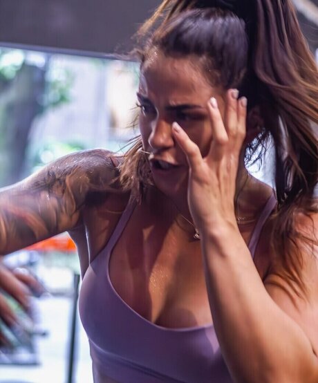Norma Dumont UFC sexy pornstar pictures