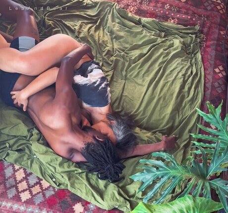Leah And Bear exclusive star gallery
