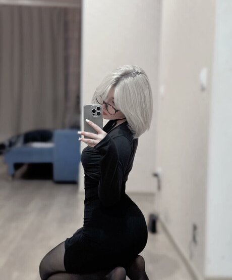 su ga r ik nude actress images
