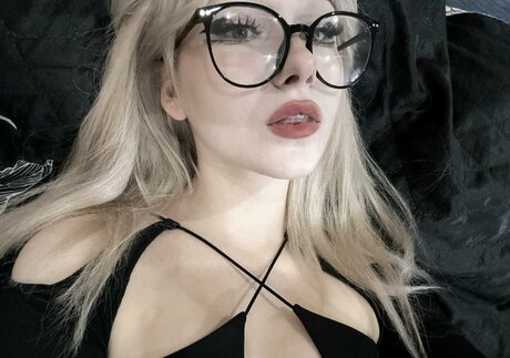 su ga r ik exclusive pornstar photos