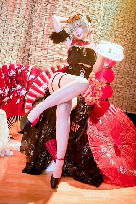 Plathong model nice gallery