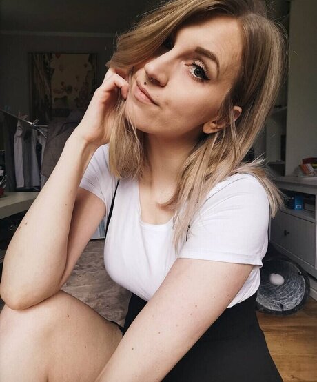 hottest onlyfans naked galleries