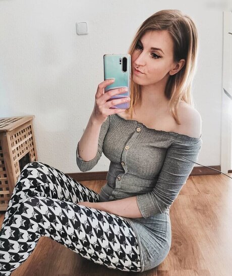 Inzaynia pornstar art photo
