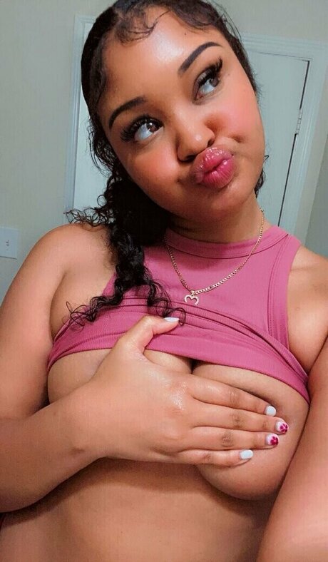 Squeak Girl porn actress archive