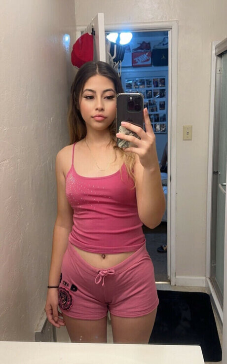 aleebby03 erotic model img