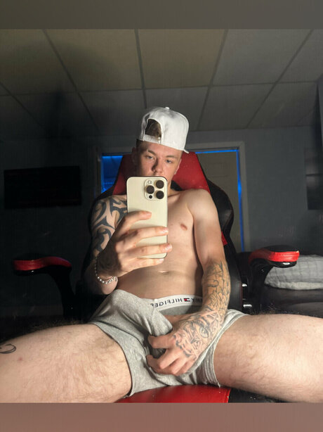 Ayden VIP nude star pictures