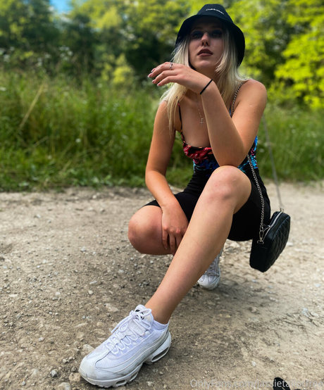 beauty teen onlyfans erotic photos