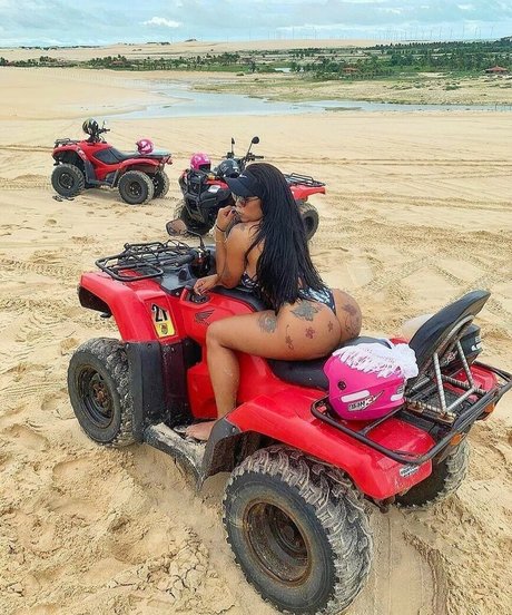 Nicolly Frazao pornstar nude photo