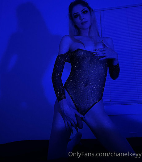 chanelkeyy erotic model photos