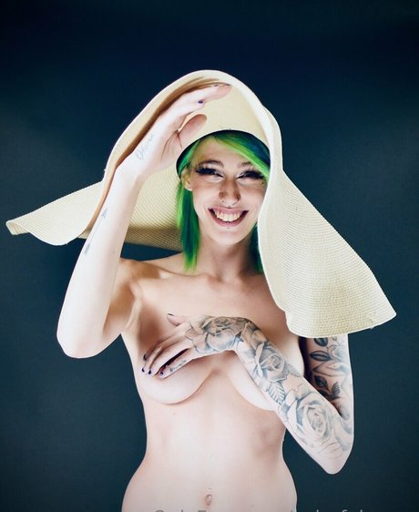 colorfulmuse adult model gallery