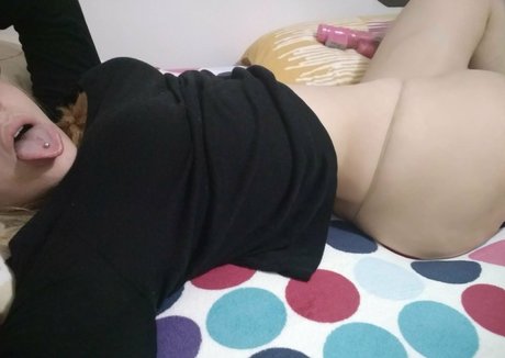 menottikathi sexy star gallery
