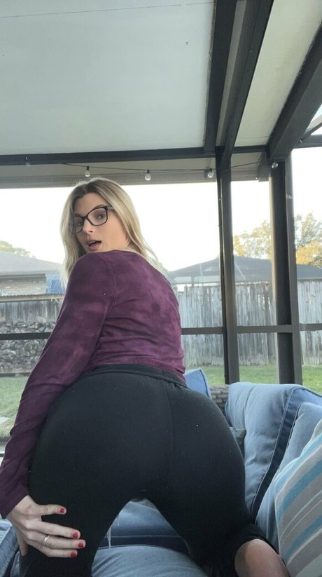 skylarrosay pornstar xxx pic