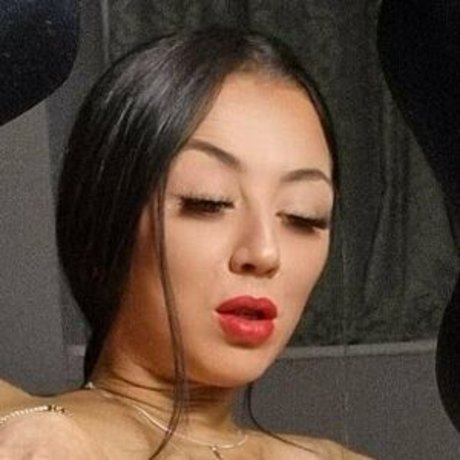 Riley Rider model adult photo