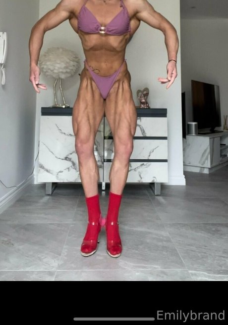 emilyjbrand98 hot star image