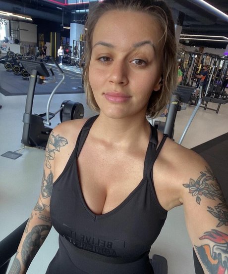 milf young onlyfans exclusive pic