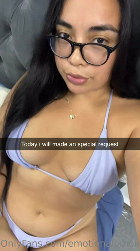 emotionalemon nudes pornstar pic