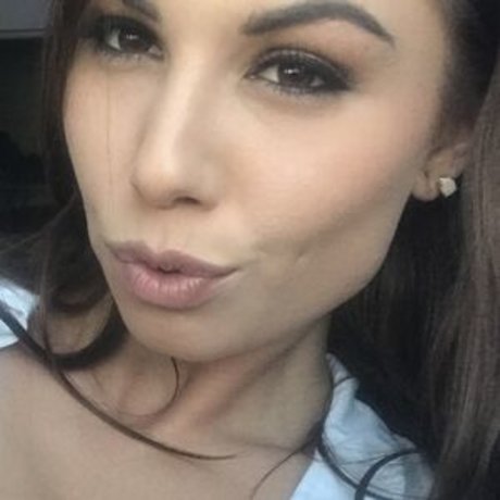aidrafoxx nudes model galleries