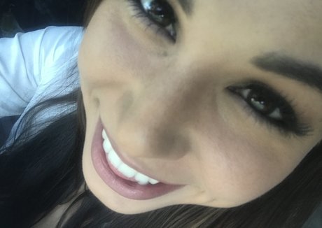 aidrafoxx pornstar exclusive images
