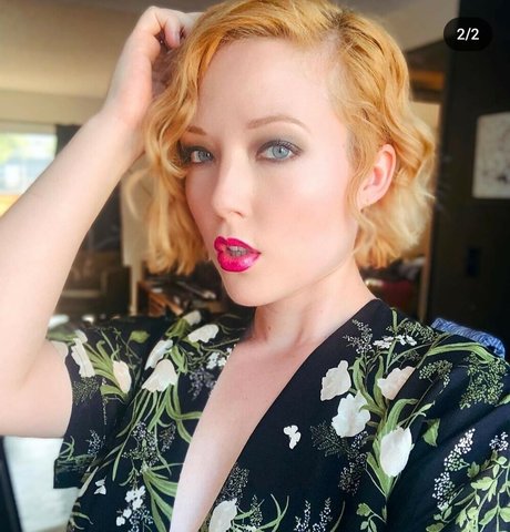 Josephine McAdam model perfect photo