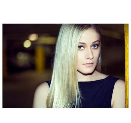 Olivia Taylor Dudley free pornstar images