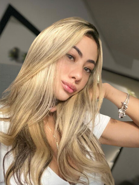 Jenna Robbie model hot galleries