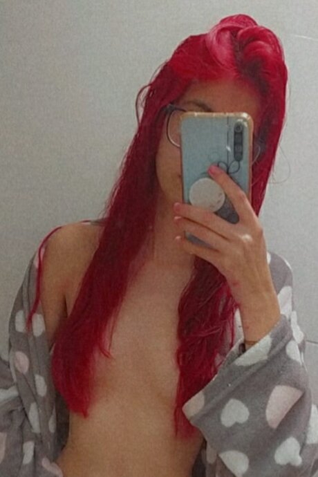 F0XY naked star picture