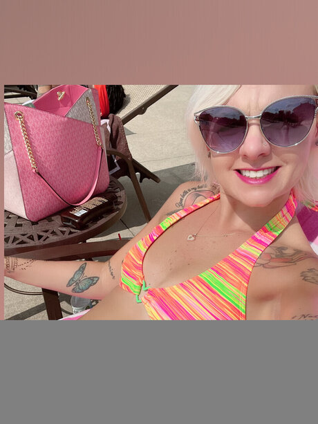 Azalea hot star pics
