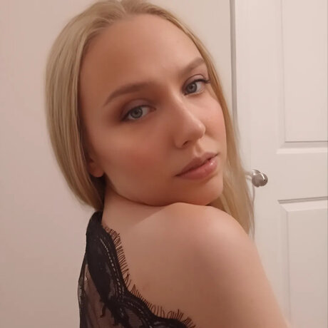 hottest onlyfans nudes photo