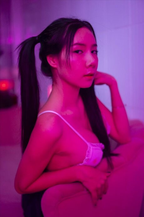 Pang lek free actress photos