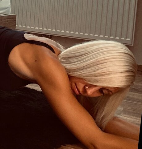 Magda lena model naked pic